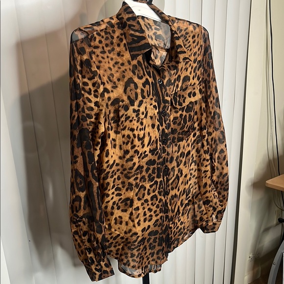 Forever 21 Black and Brown Ruffled Buttoned Blouse - Picture 4 of 14